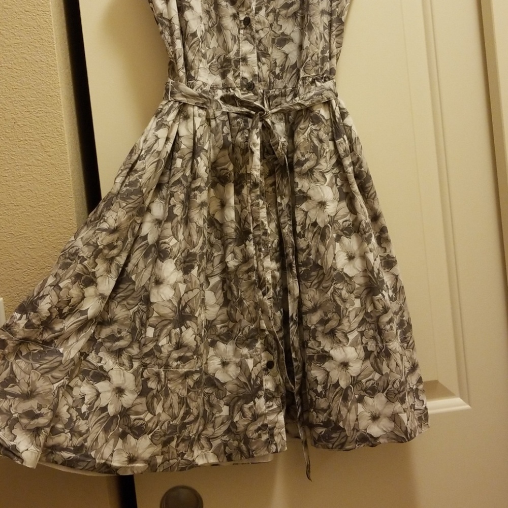 Cotten Sundress - Picture 2 of 4
